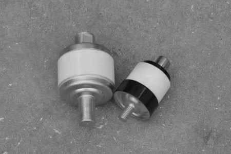 真空開關(guān)管外絕緣被擊穿的原因有哪些?