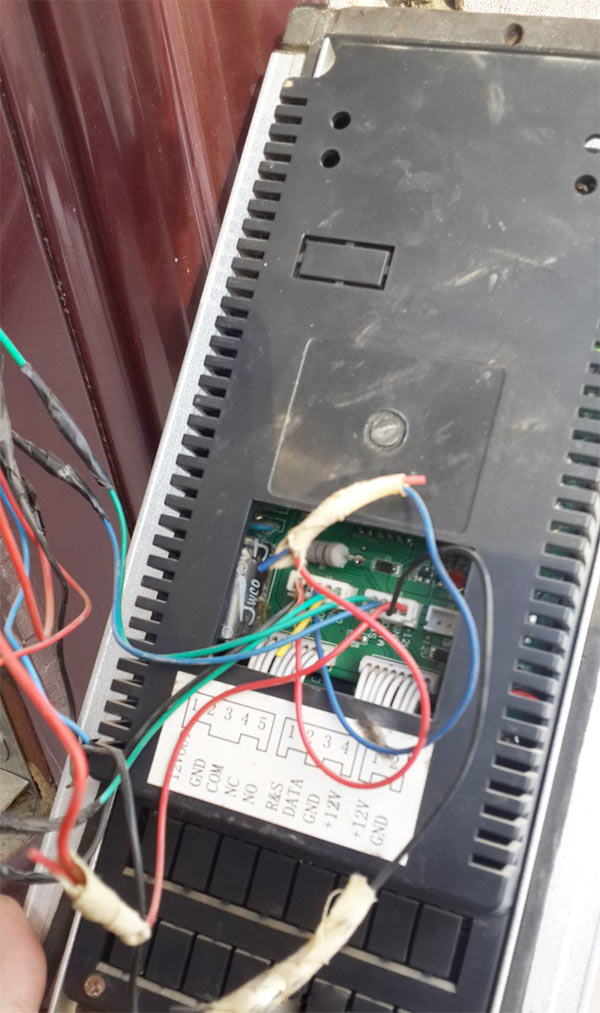 室內(nèi)門禁電話壞了找誰(shuí)修